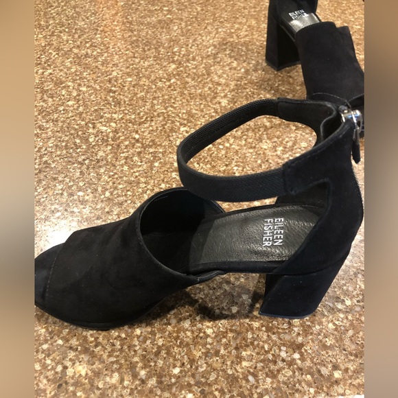 Eileen Fisher Suede Matty Sandals Size 7.5 - Picture 3 of 8